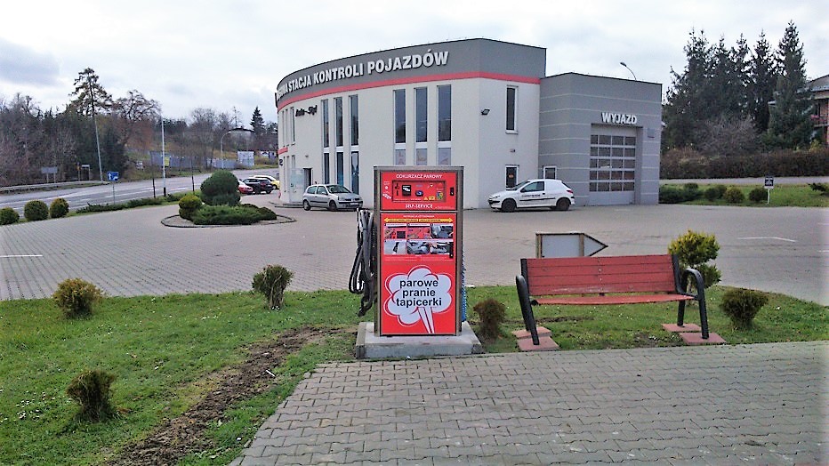 Odkurzacz Self-Service w sąsiedztwie stacji kontroli pojazdów w Przemyślu